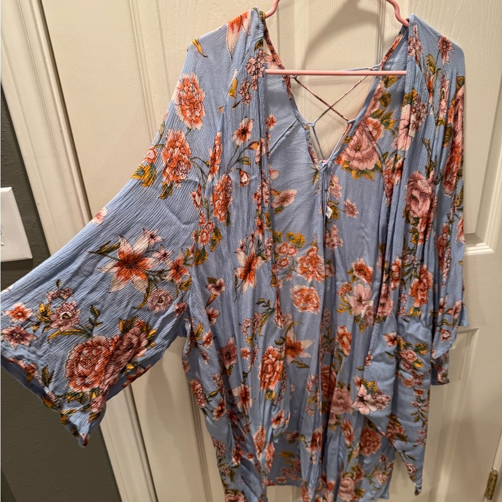 Billabong floral cover up
